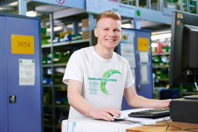 Ausbildung 2027 zur Fachkraft für Lagerlogistik (m/w/d) - Ausbildungsbeginn 01.09.2027, 1. Bild